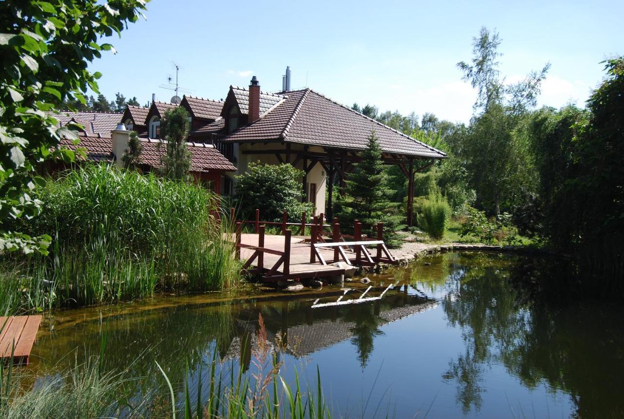 Ivanek Guest House Звіковське Подграді Екстер'єр фото