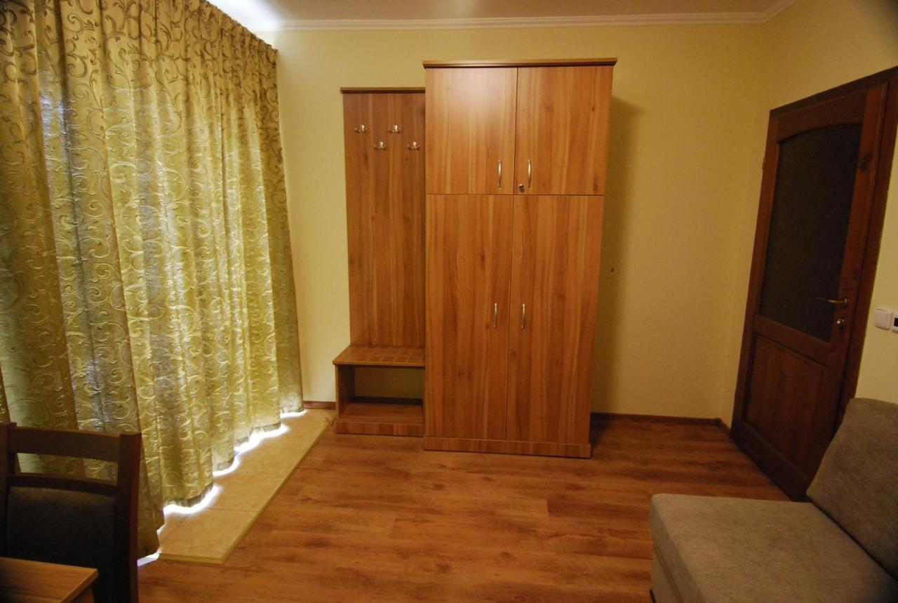 Ivanek Guest House Звіковське Подграді Екстер'єр фото