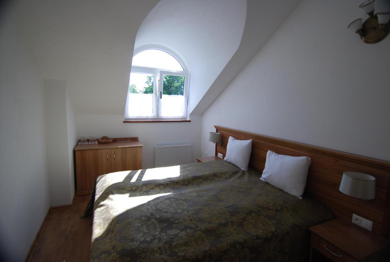 Ivanek Guest House Звіковське Подграді Екстер'єр фото