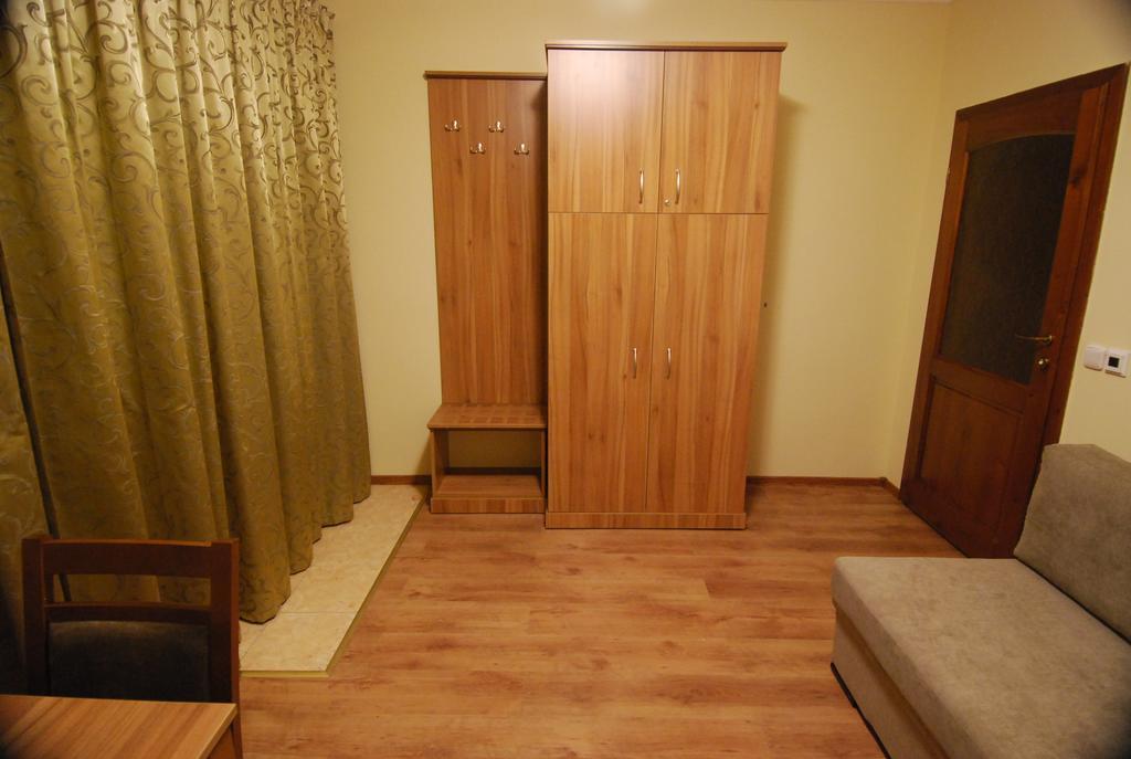 Ivanek Guest House Звіковське Подграді Екстер'єр фото