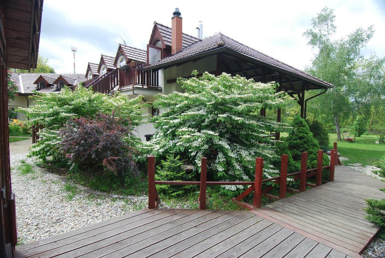 Ivanek Guest House Звіковське Подграді Екстер'єр фото
